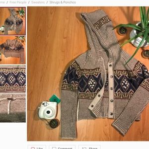 Fitted cropped hooded sweater